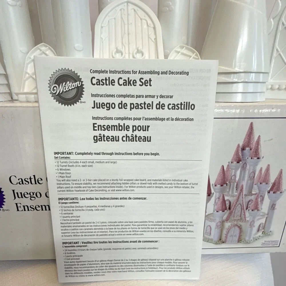 Wilton Castle Cake Set 32-Piece Plastic Cake Decorating Kit, White, Textured